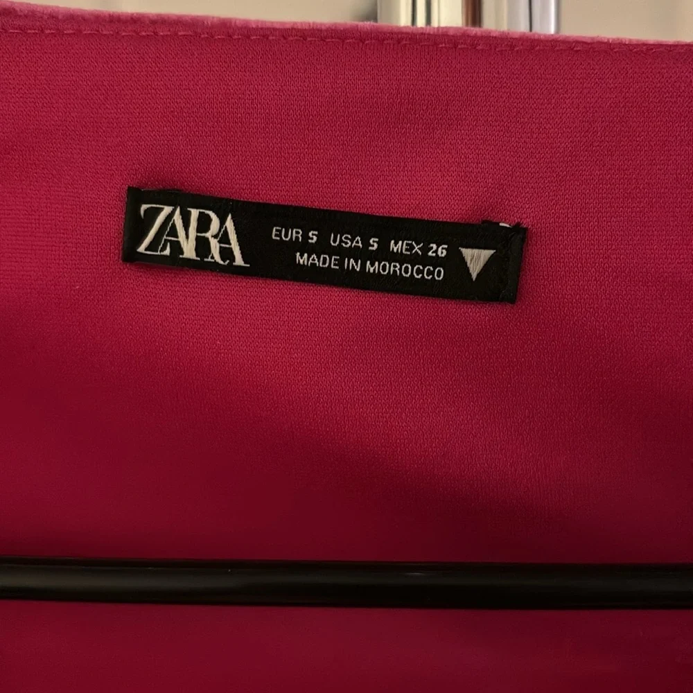 Zara pink velvet bodysuit - Picture 2 of 2